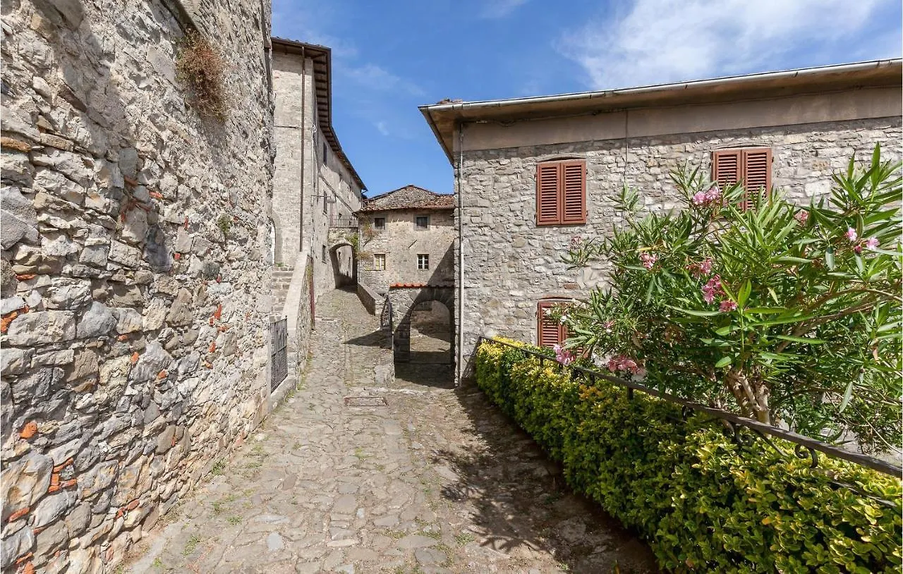 4 Bedroom Gorgeous Home In Colognora Di Pescaglia Vetriano 0*,