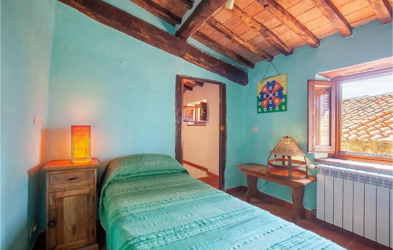4 Bedroom Gorgeous Home In Colognora Di Pescaglia Vetriano 0*,  Italy