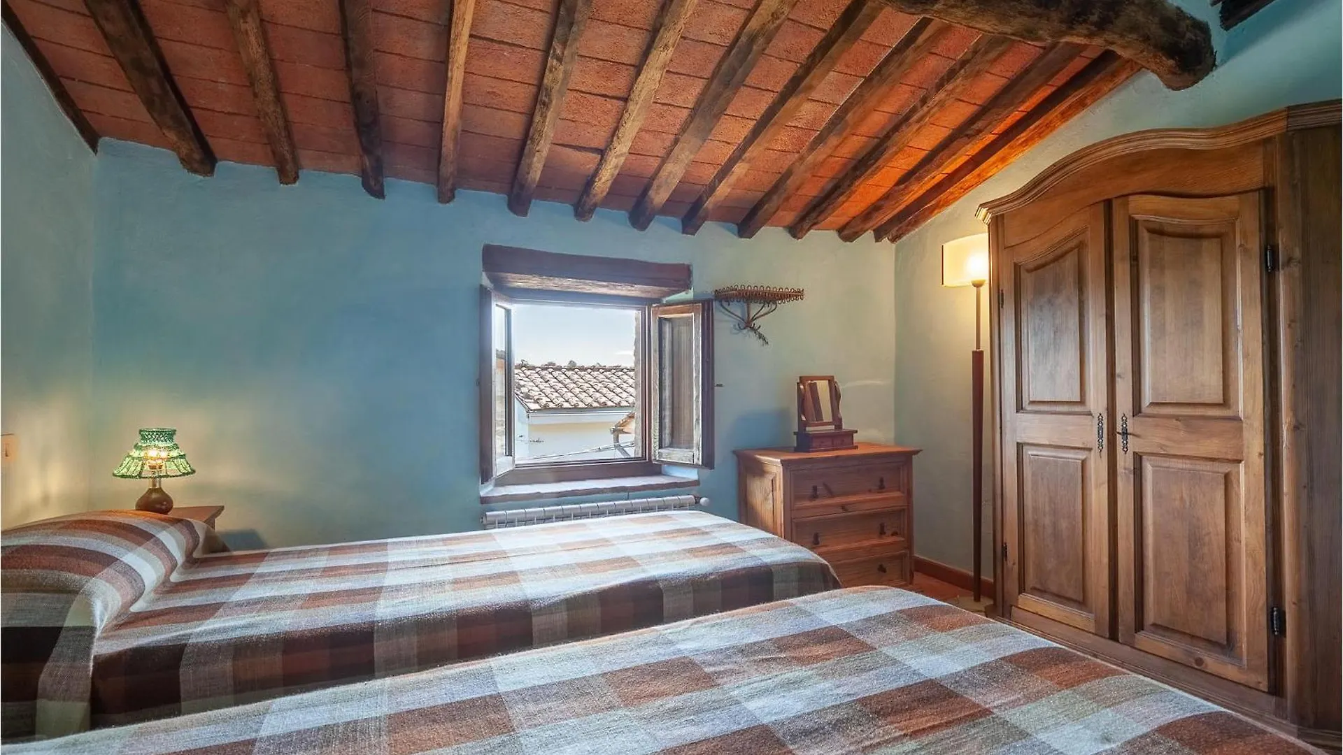 4 Bedroom Gorgeous Home In Colognora Di Pescaglia Vetriano Italy