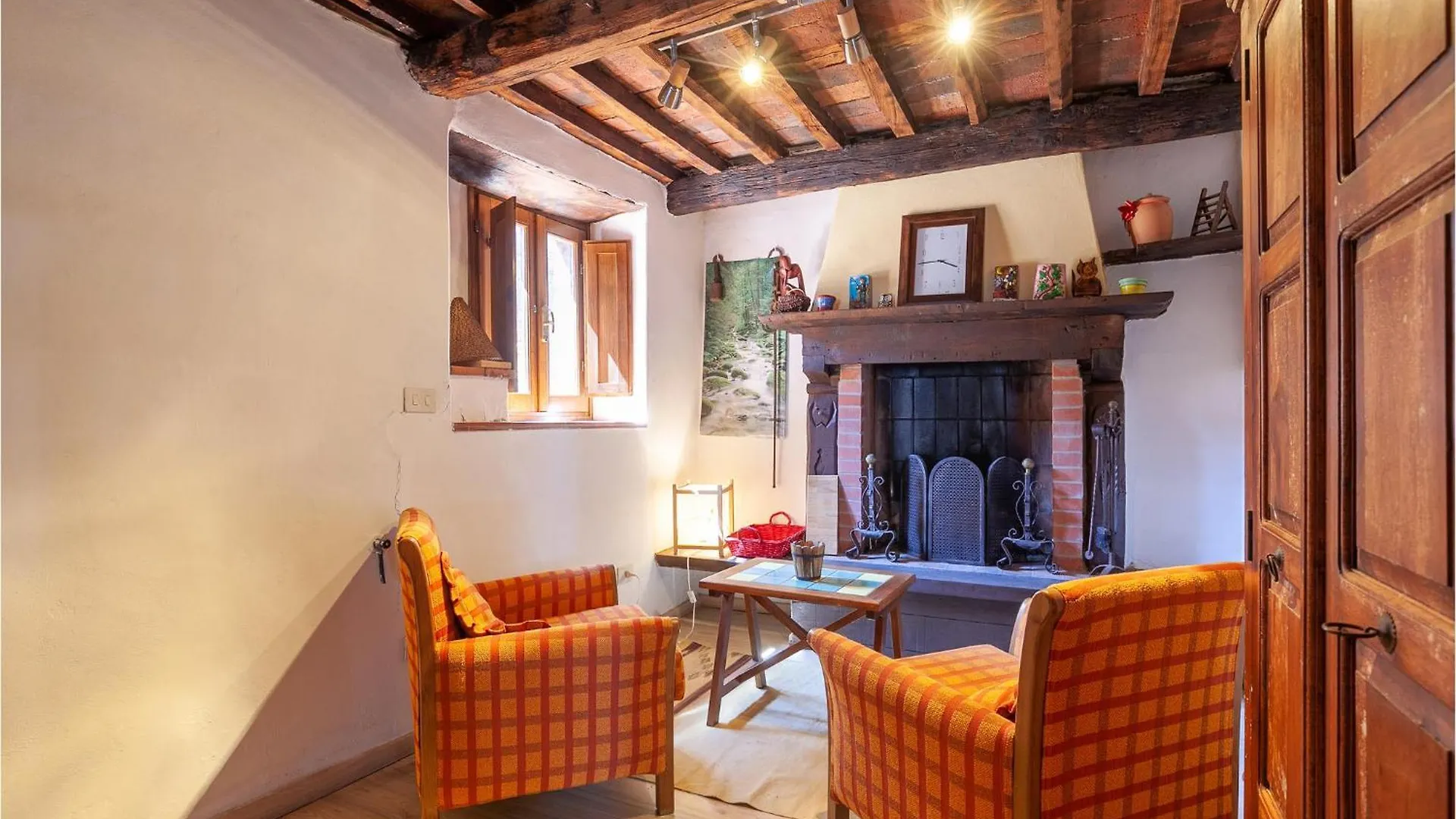 4 Bedroom Gorgeous Home In Colognora Di Pescaglia Vetriano